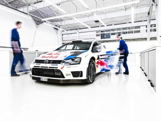 VW Racing Fahrzeug in der Werkstadt