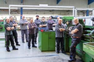 gruppenfoto-corporate-arbeiter