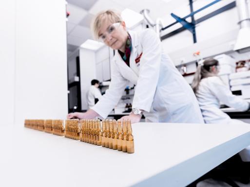 pharma-ampullen-reihe