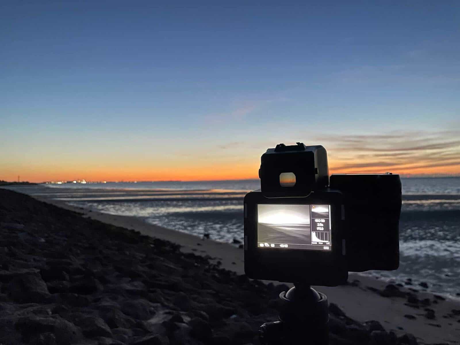 Kamera vor Sonnenuntergang